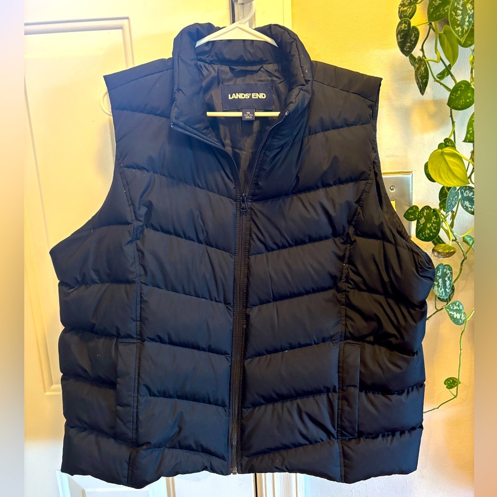 Lands’ End Size 1X 16W-18W Black Down Zip Up Puffer Vest EUC